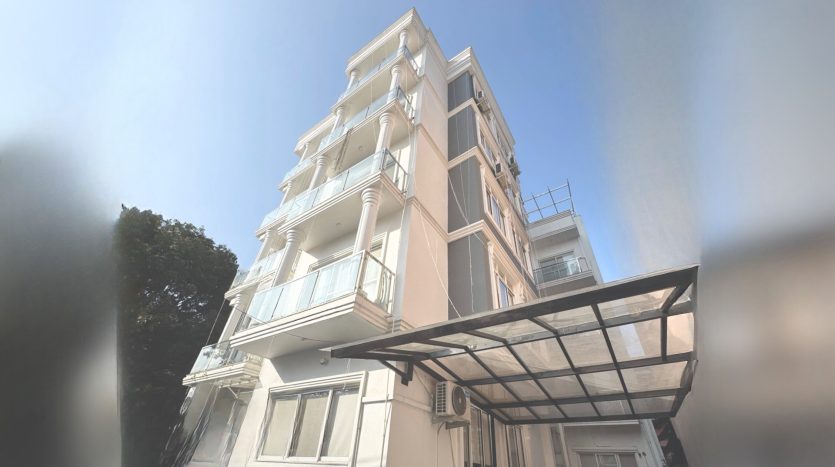 9000 Sq.Ft Commercial Building for Rent